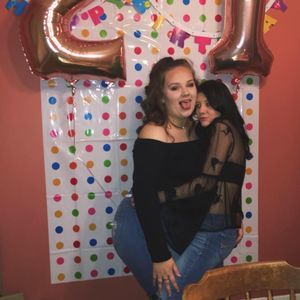 Meet your Posher, Hannah